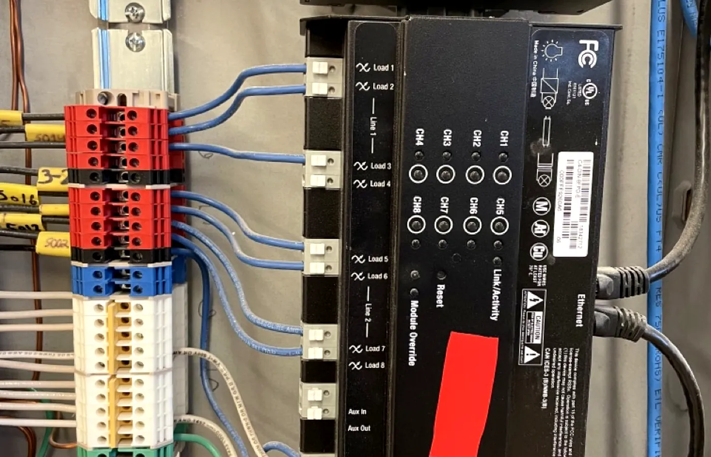 Control4 adaptive phase dimming modules and load terminations