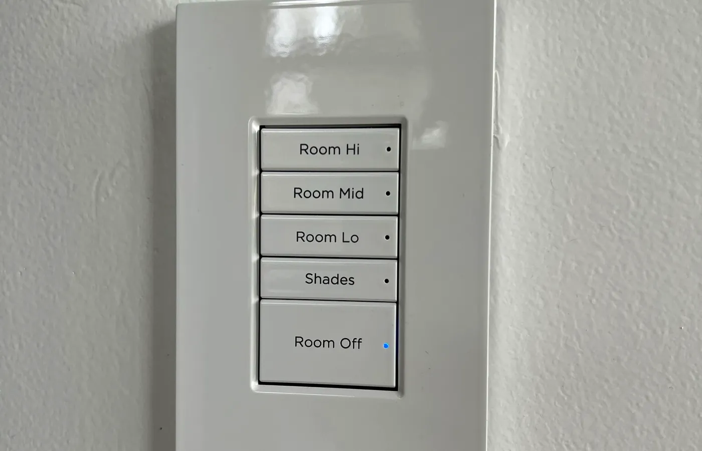 Control4 keypad — standardised engraving